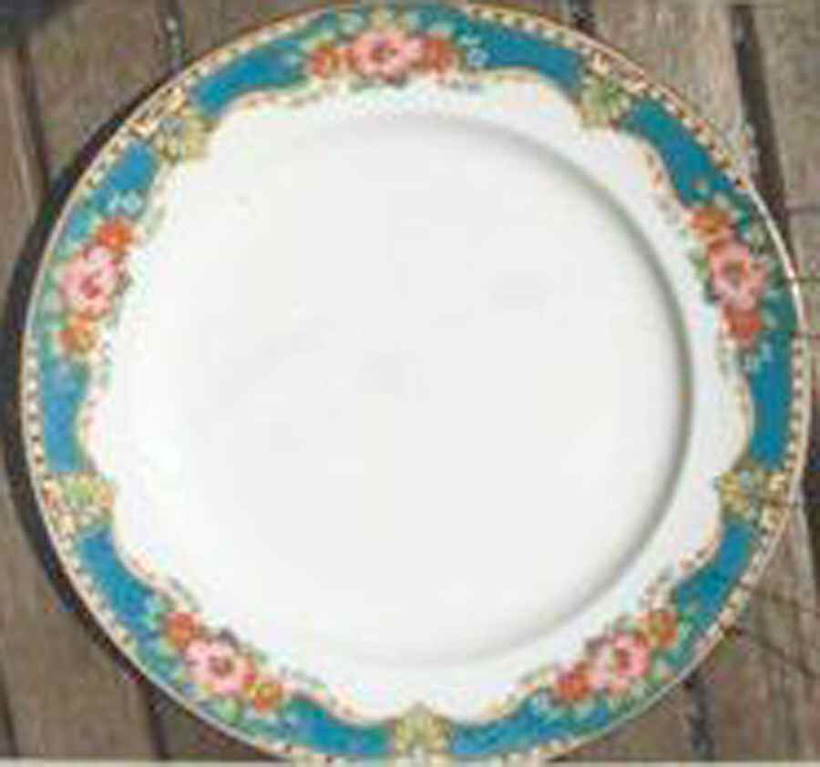 6135 Dinner Plate by Keeling & Co-1