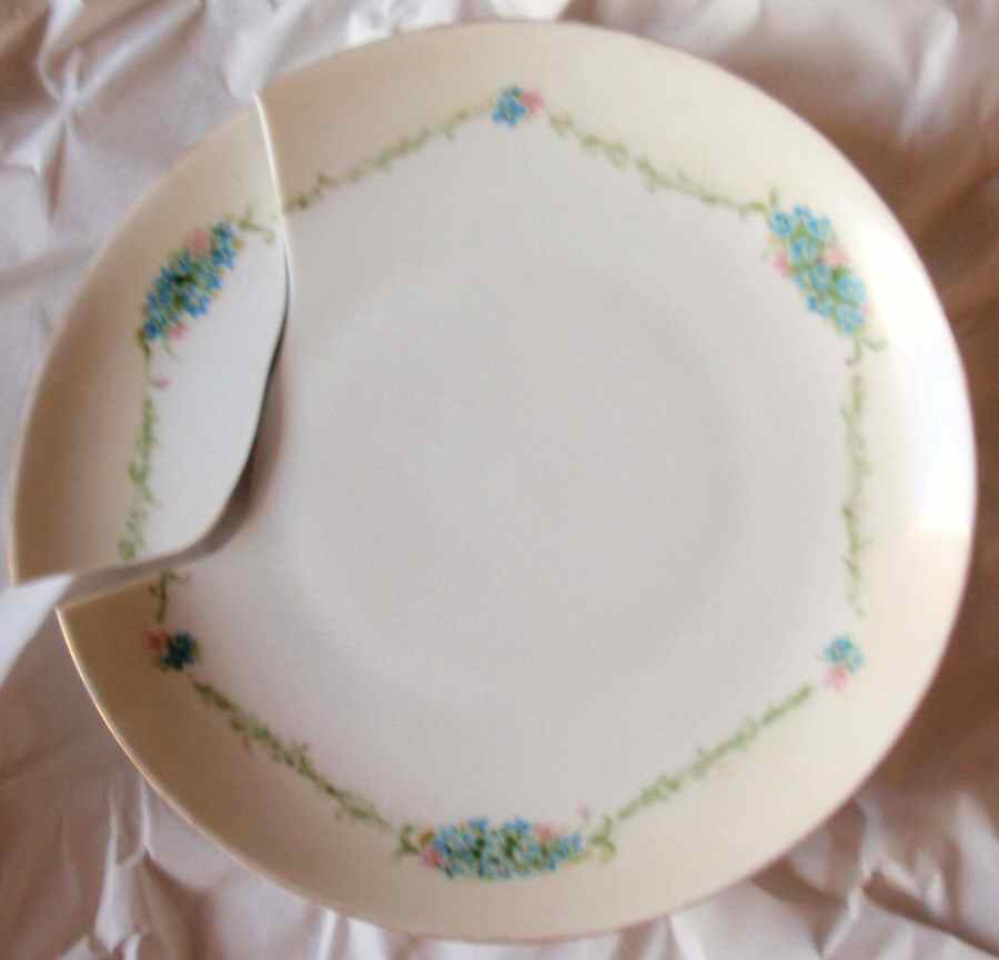 KPM233 Dinner Plate by KPM-1