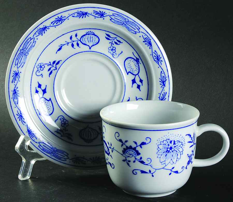 KHL79 Flat Cup & Saucer Set by Kahla-1