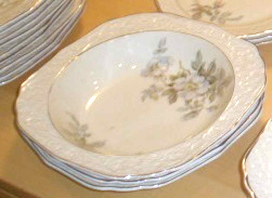 KNO1021 Rim Soup Bowl by Edwin Knowles-1