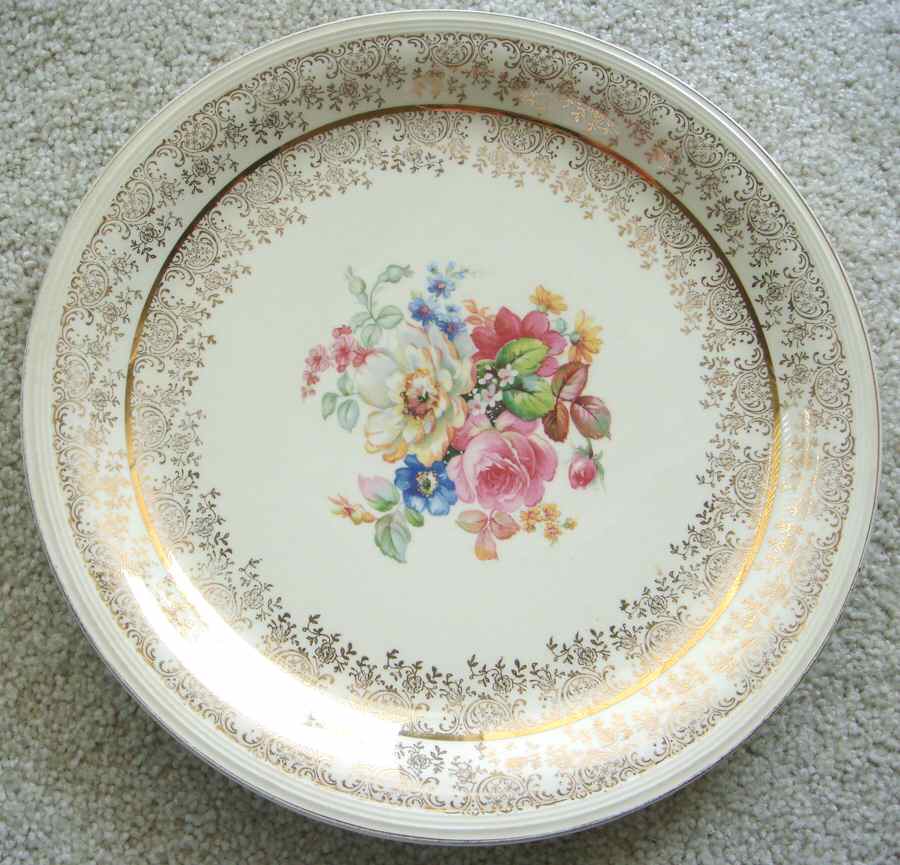 KNO1030 12" Chop Plate (Round Platter) by Edwin Knowles-1