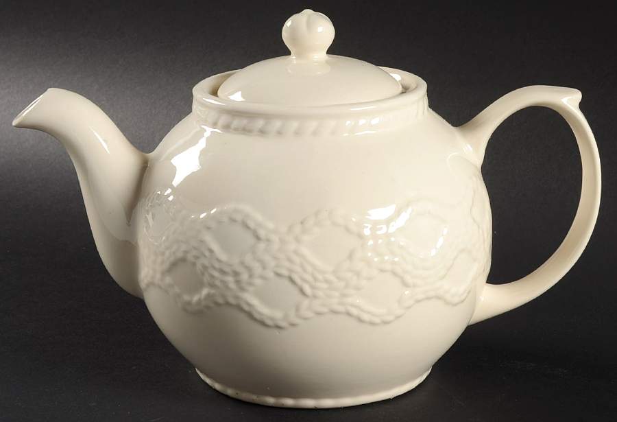 Aranware Teapot & Lid by Kara Irish Pottery-1