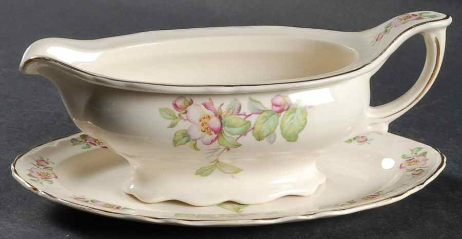 KNO1046 Gravy Boat & Underplate/Relish by Edwin Knowles-1