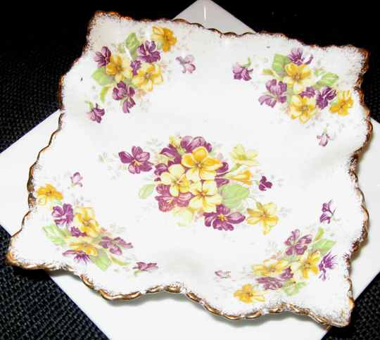 4002 Individual Nut Dish by James Kent (England)-1