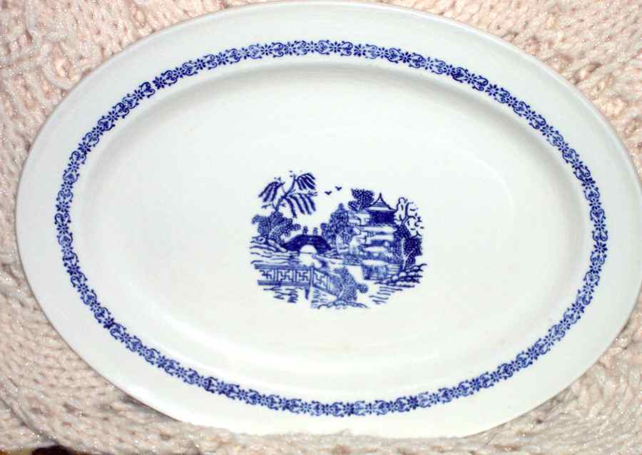 KNO1047 13" Oval Serving Platter by Edwin Knowles-1