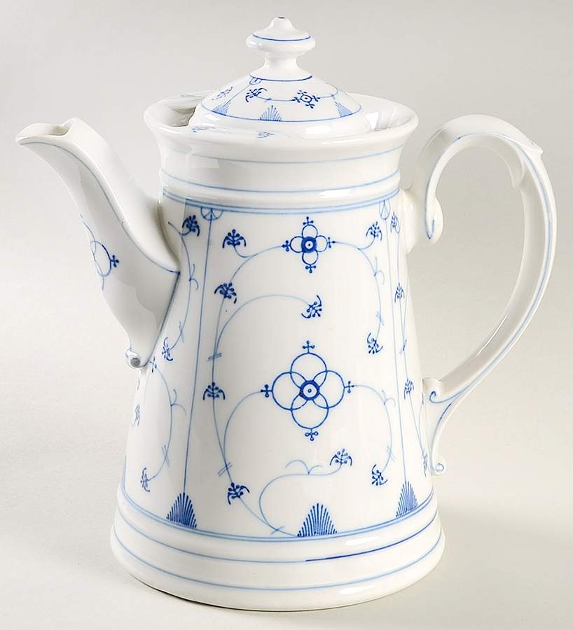 KOE9 Coffee Pot & Lid by Koenigszelt-1