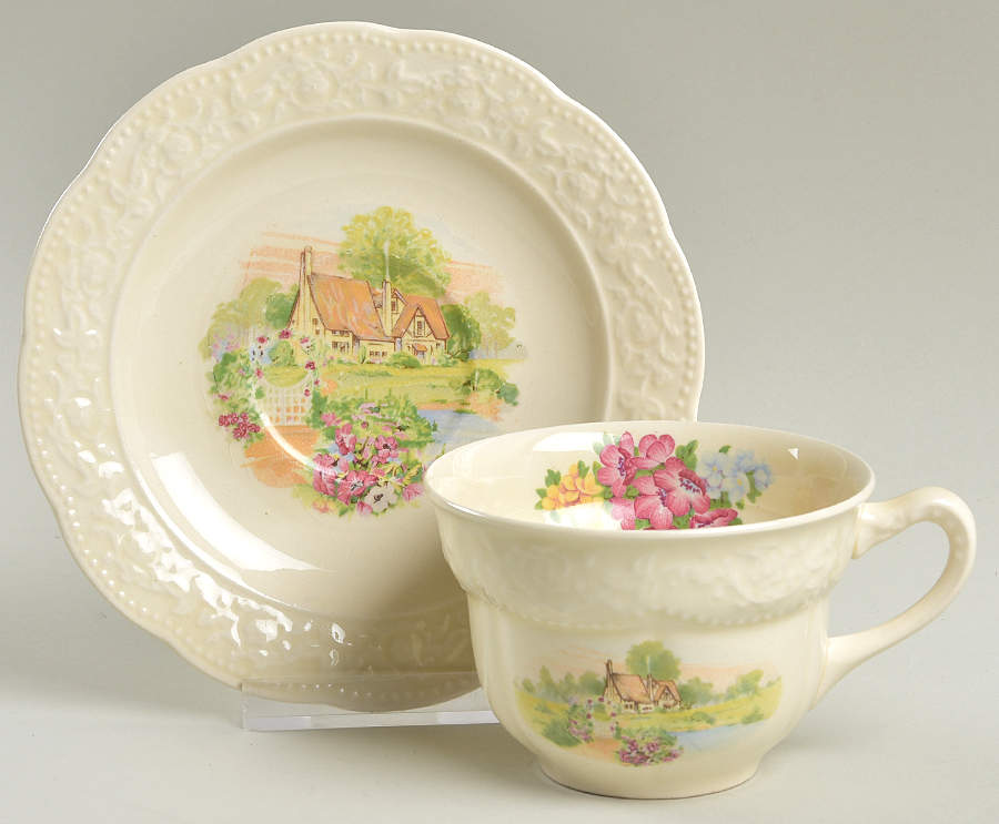KNO1078 Flat Cup & Saucer Set by Edwin Knowles-1