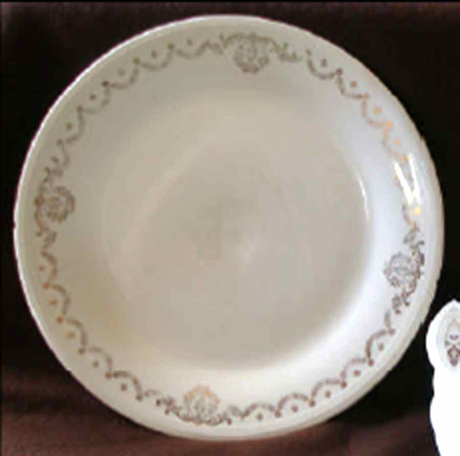 KNO1085 Luncheon Plate by Edwin Knowles-1