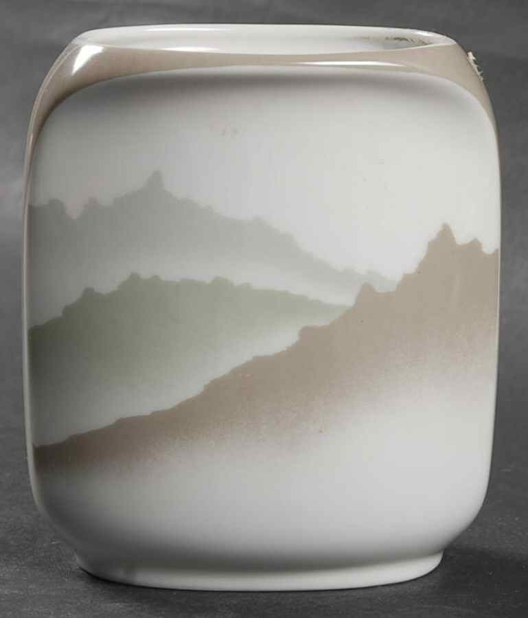 Montana 4" Oval Vase by Kaiser-1