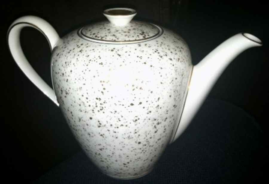220 Teapot & Lid by KPM-1