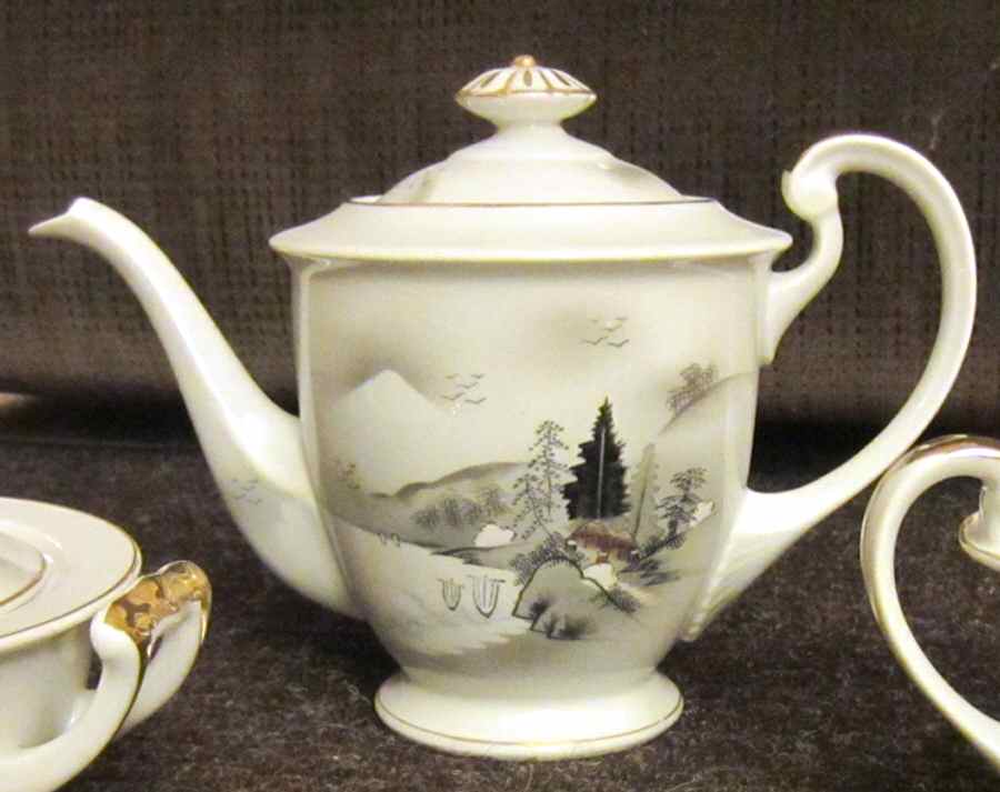 KUT316 Teapot & Lid by Kutani-1