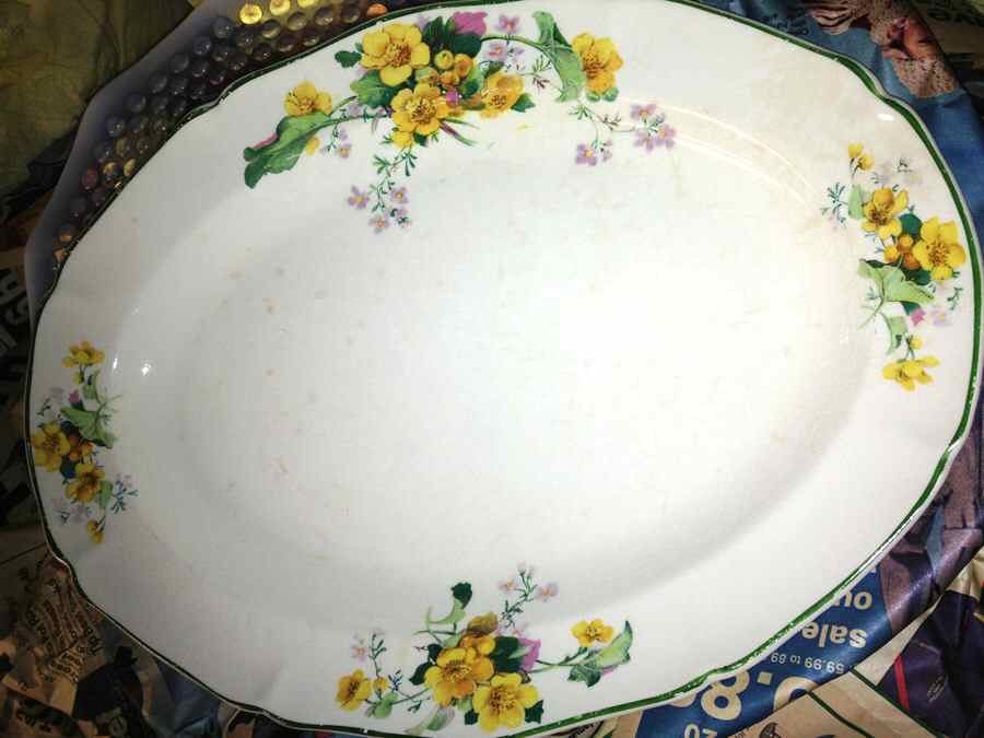 KTK187 14" Oval Serving Platter by Knowles, Taylor & Knowles-1
