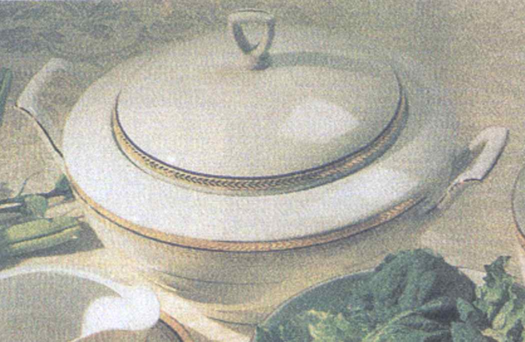 Regency Gold Round Covered Vegetable by Kahla-1