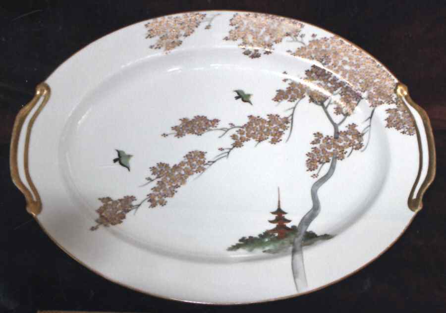 KUT322 13" Oval Serving Platter by Kutani-1