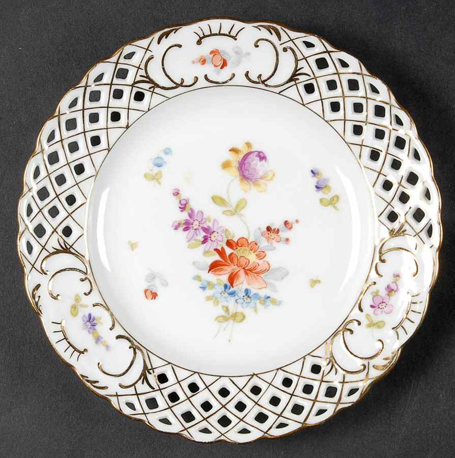 KLE39 Bread & Butter Plate by Richard Klemm-1