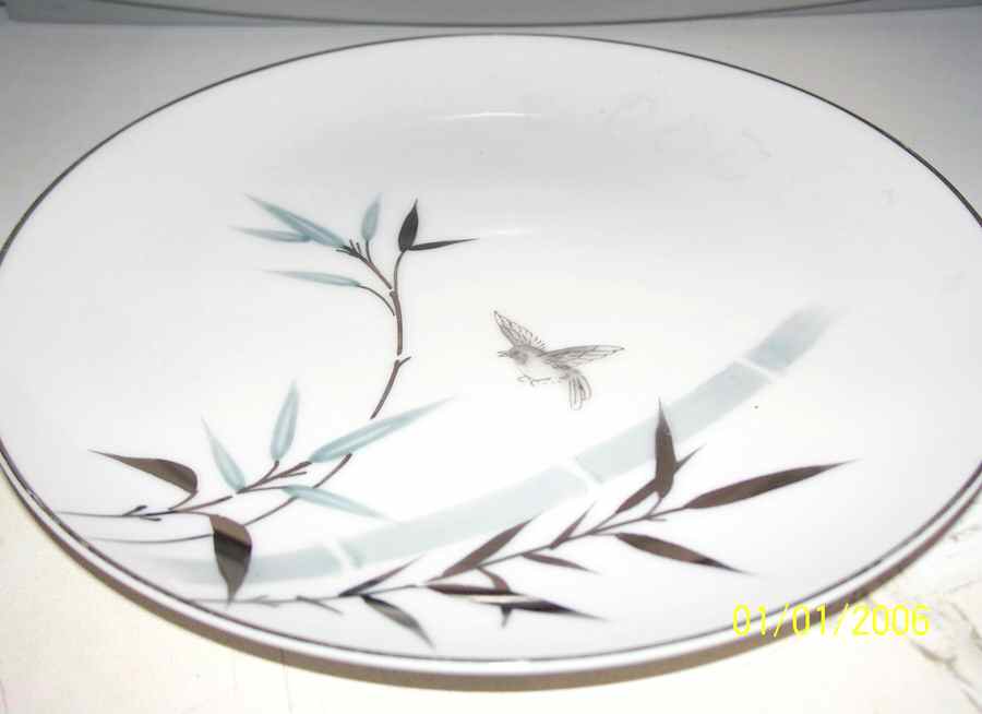 KUT327 Dinner Plate by Kutani-1