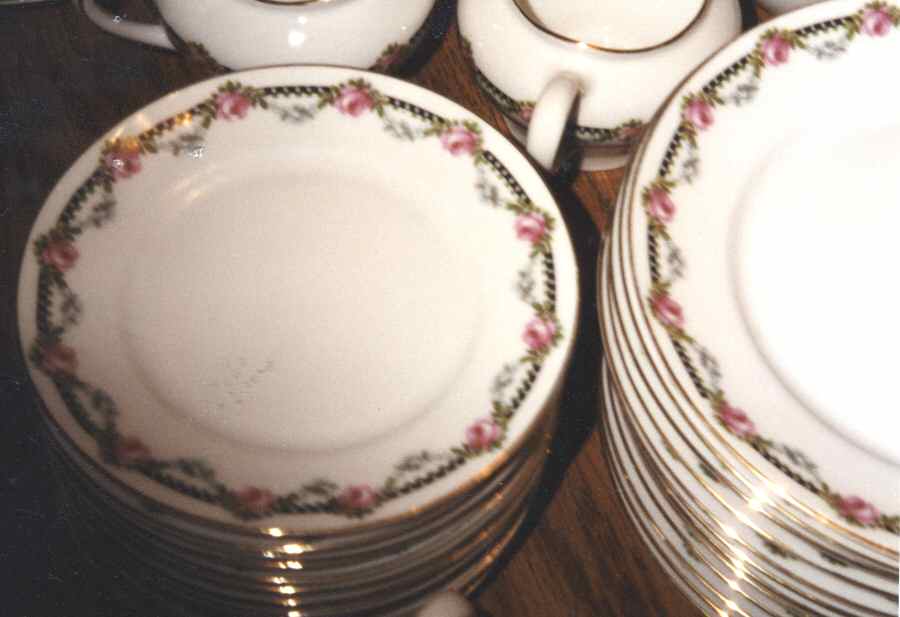 KPM260 Dinner Plate by KPM-1