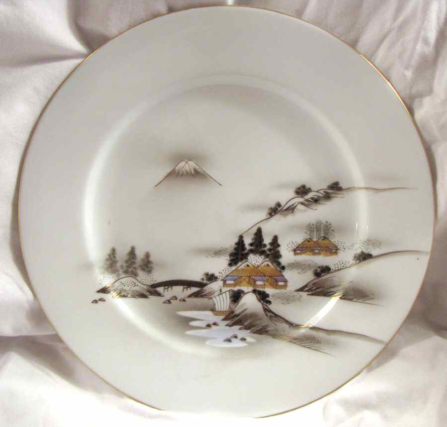 KUT331 Dinner Plate by Kutani-1