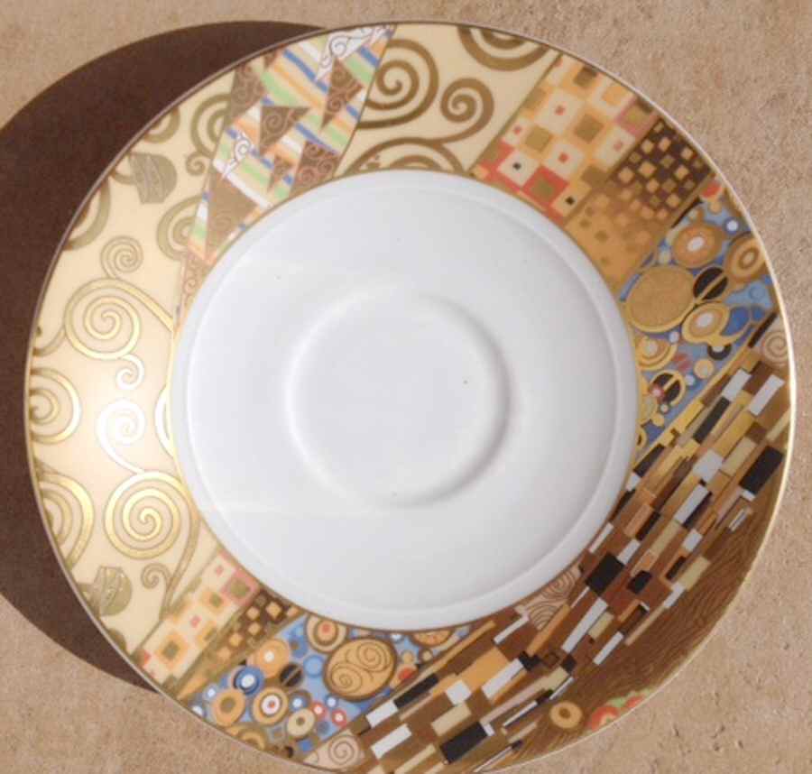Inspiration Saucer by Kaiser-1