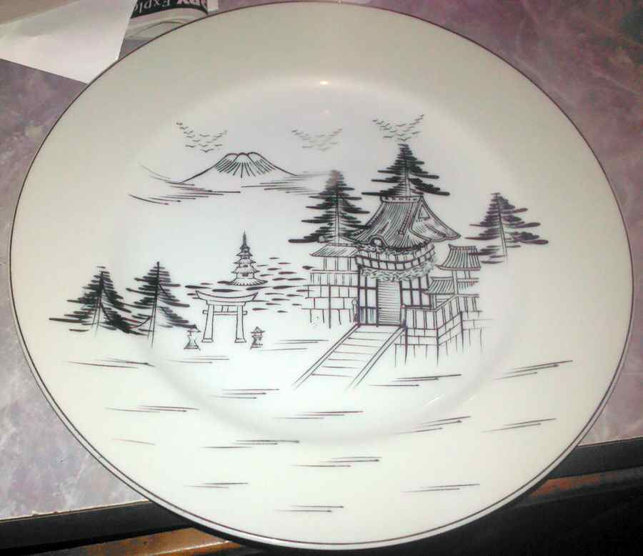 KUT337 Dinner Plate by Kutani-1