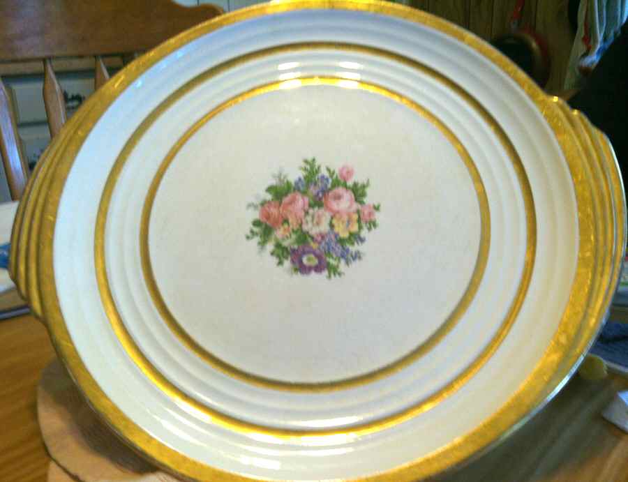 KNO1111 Handled Cake Plate by Edwin Knowles-1