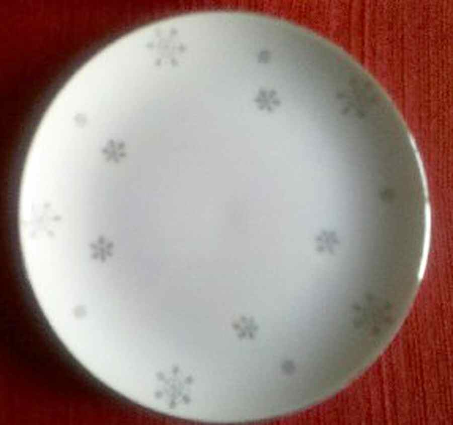 KAS27 Dinner Plate by Kasuga-1