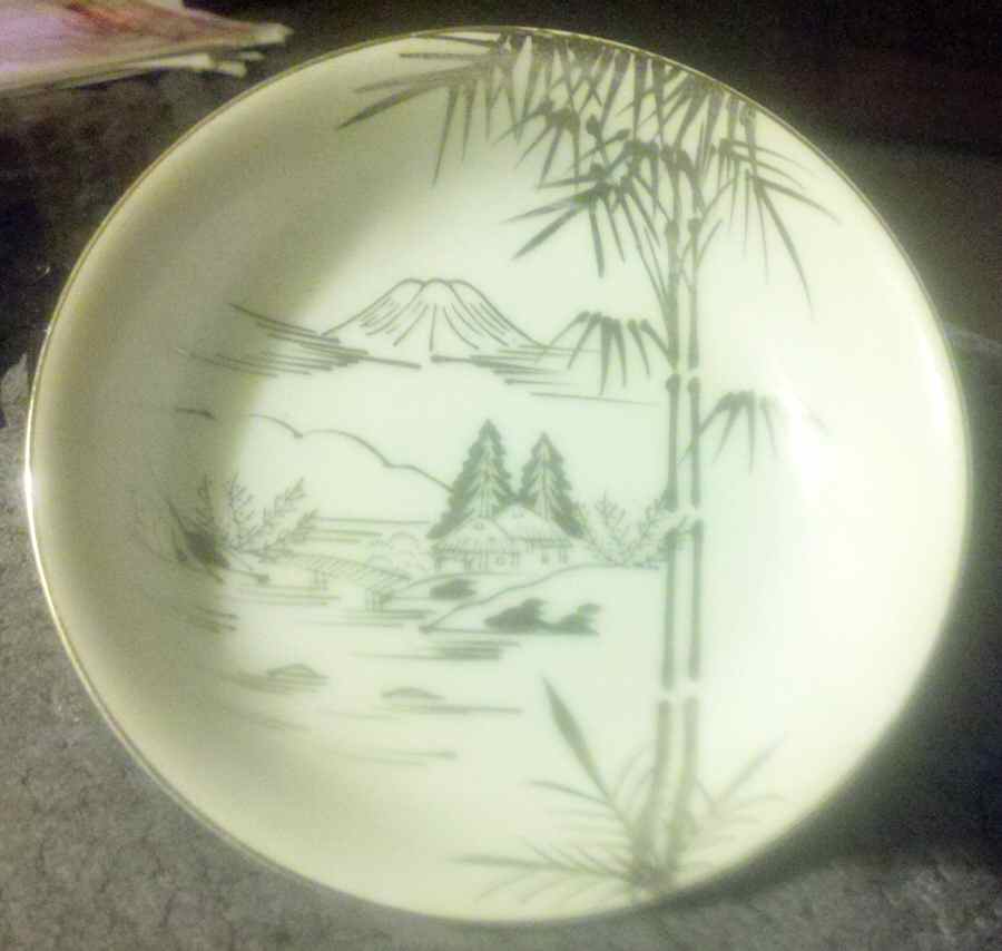 KUT342 Salad Plate by Kutani-1