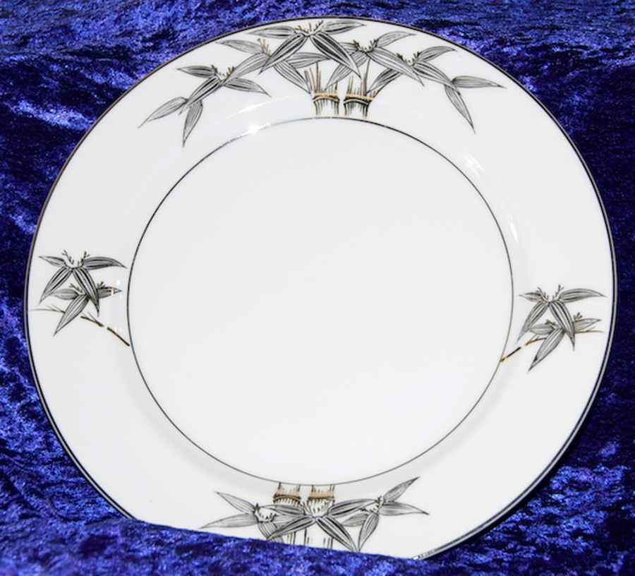 KUT343 Dinner Plate by Kutani-1