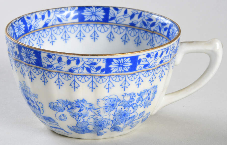 China Blau Flat Cup by Kahla-1