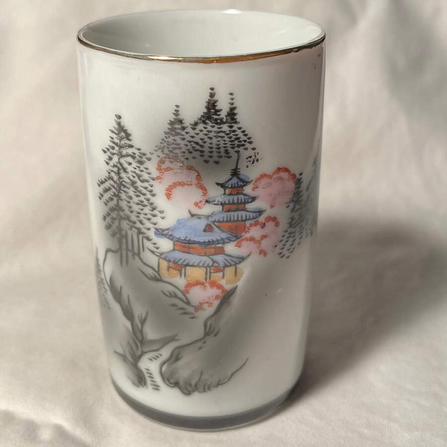 KUT348 Sake Cup by Kutani-1