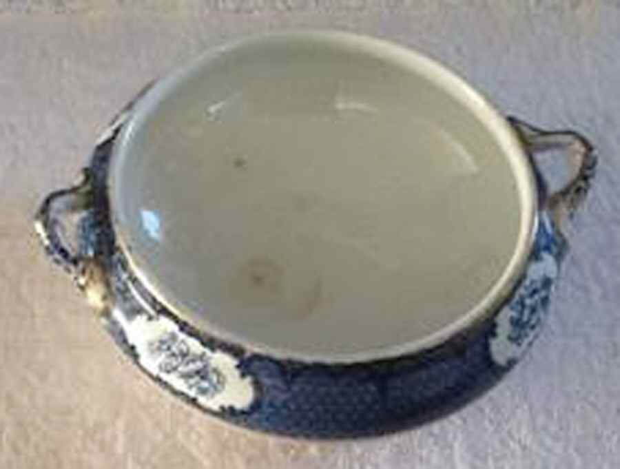 Cranford Round Vegetable No Lid by Keeling & Co-1