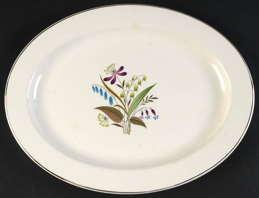 Chalet (Rim) 13" Oval Serving Platter by Edwin Knowles-1