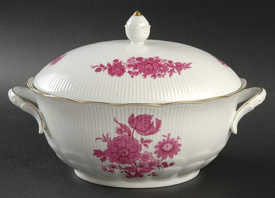 Princess Oval Covered Vegetable by Kaiser-1