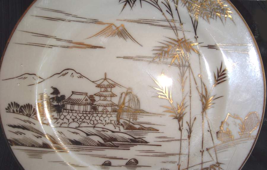 KUT353 Dinner Plate by Kutani-1