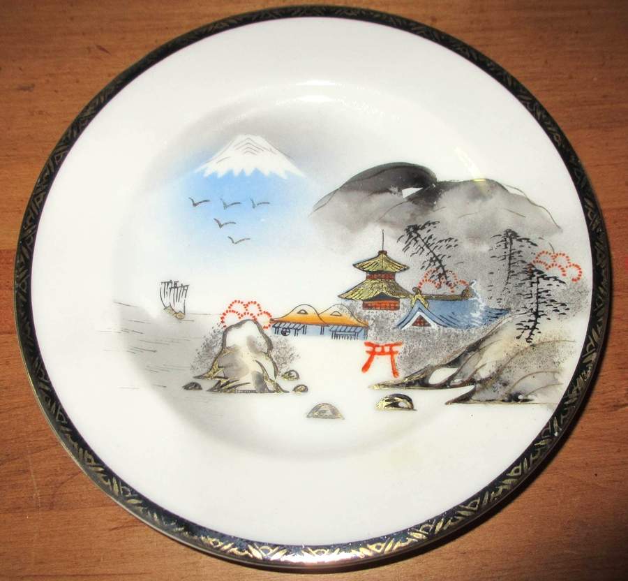 KUT357 Dinner Plate by Kutani-1