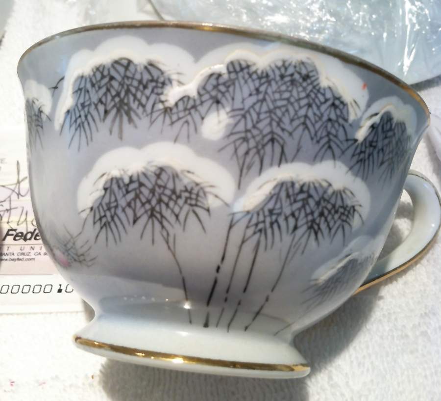KUT359 Footed Cup by Kutani-1