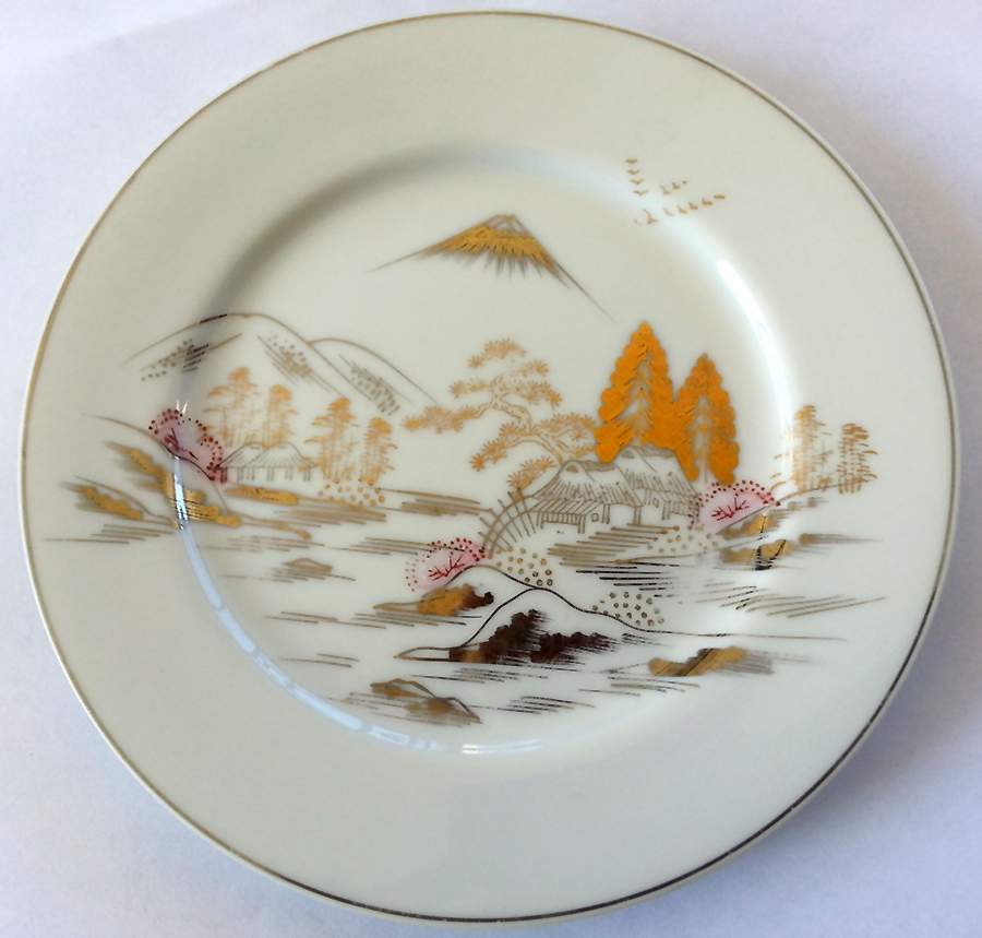KUT362 Dinner Plate by Kutani-1