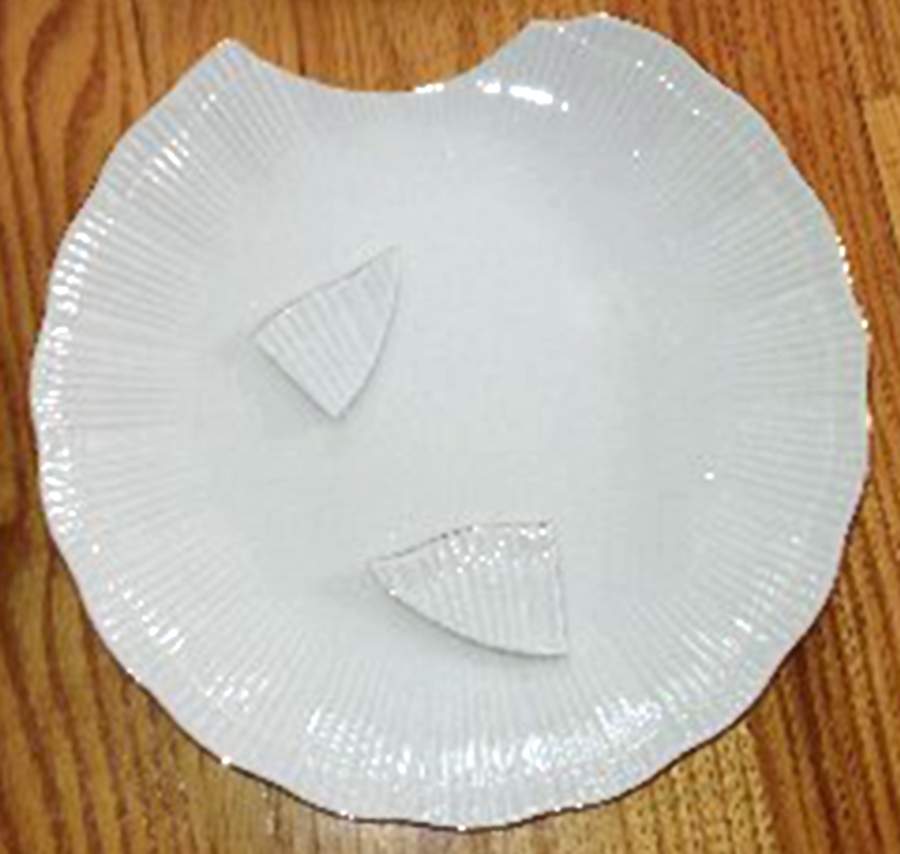 KRD1 Dinner Plate by Kronengold-1