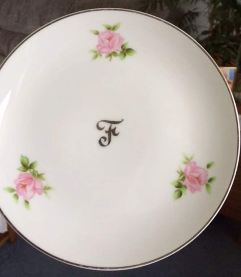 KUT374 Dinner Plate by Kutani-1