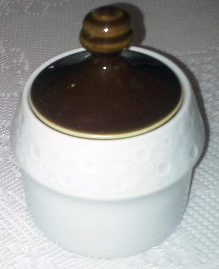 KAI76 Sugar Bowl & Lid by Kaiser-1