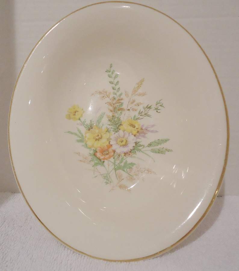 KNO1247 9" Oval Vegetable Bowl by Edwin Knowles-1