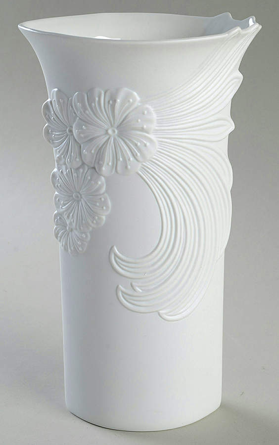 739 9" Vase by Kaiser-1