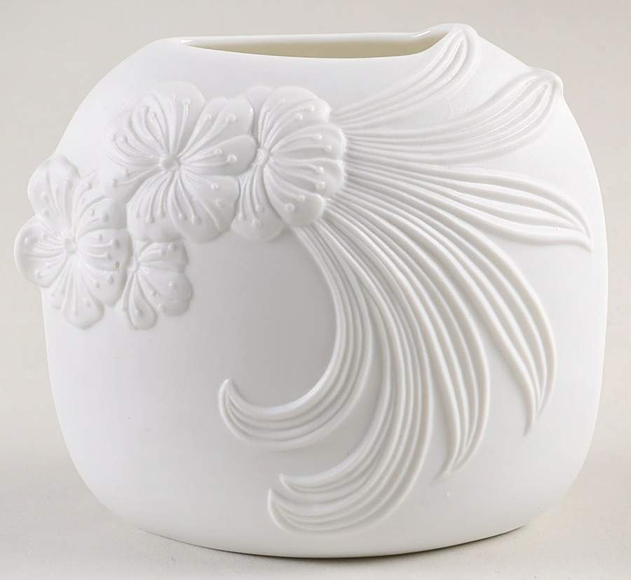739 3" Vase by Kaiser-1