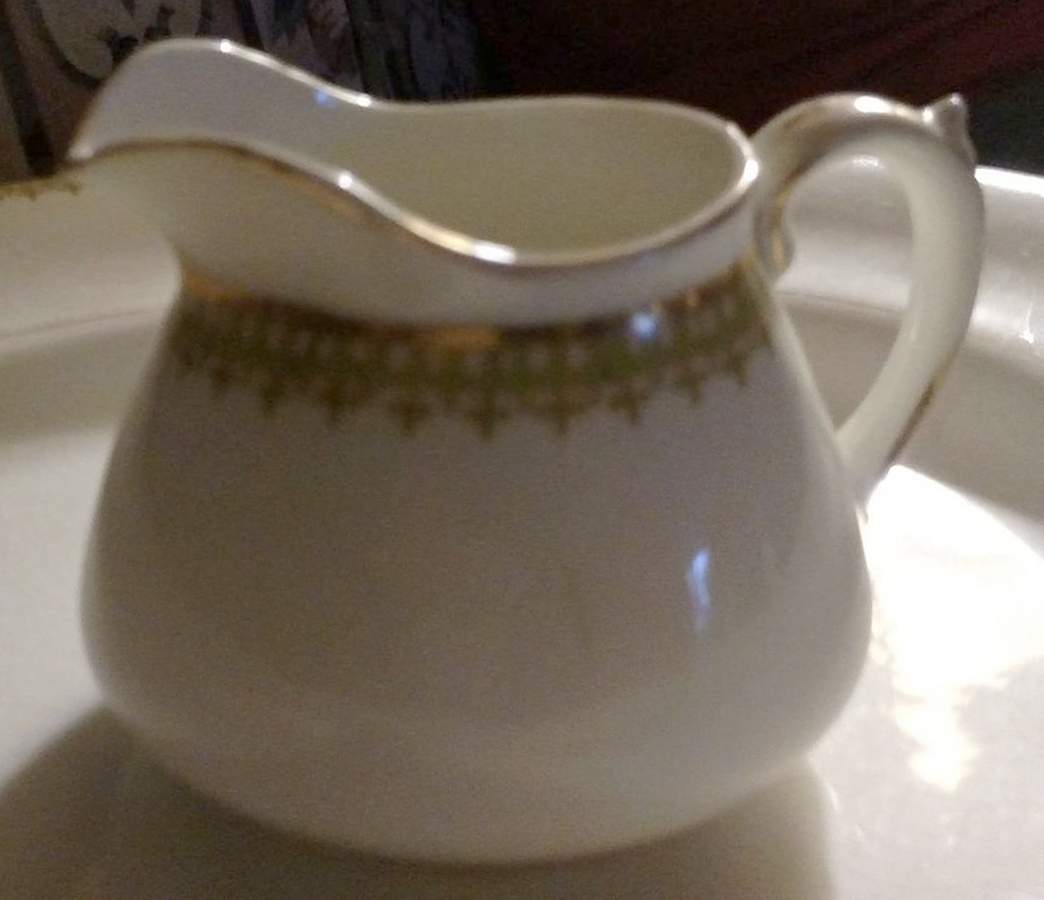 KTK219 Creamer by Knowles, Taylor & Knowles-1
