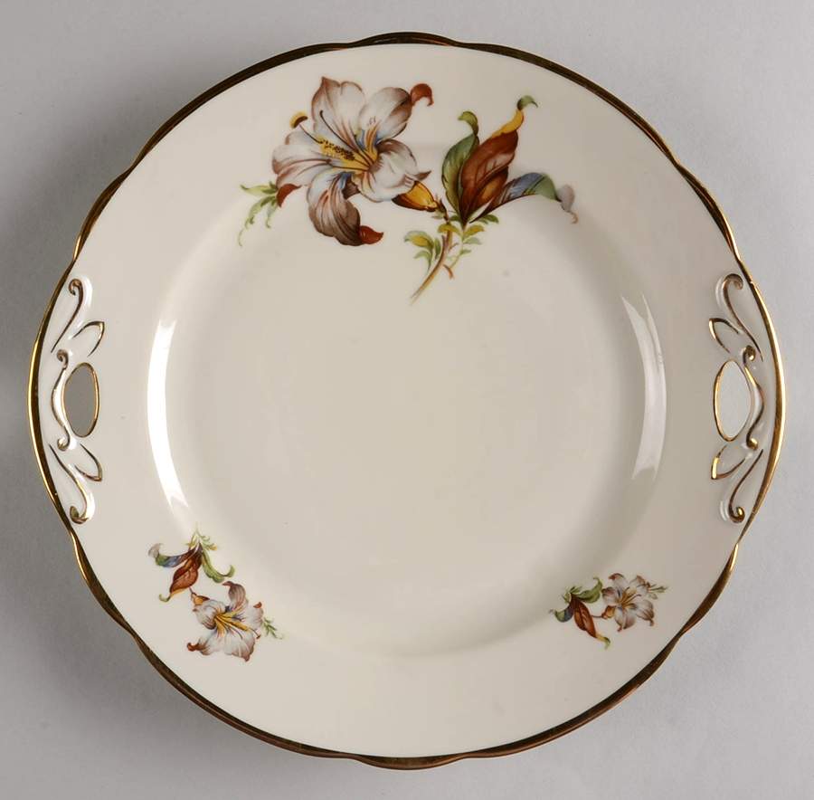 KPM297 Handled Cake Plate by KPM-1