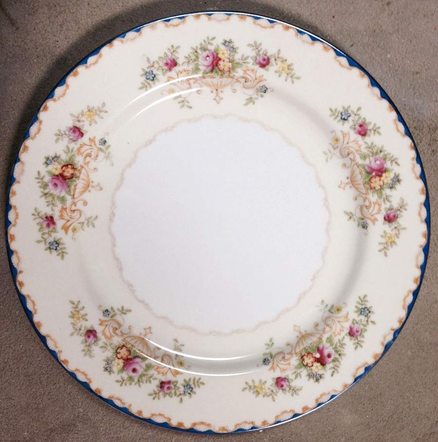 KON137 Dinner Plate by Kongo-1