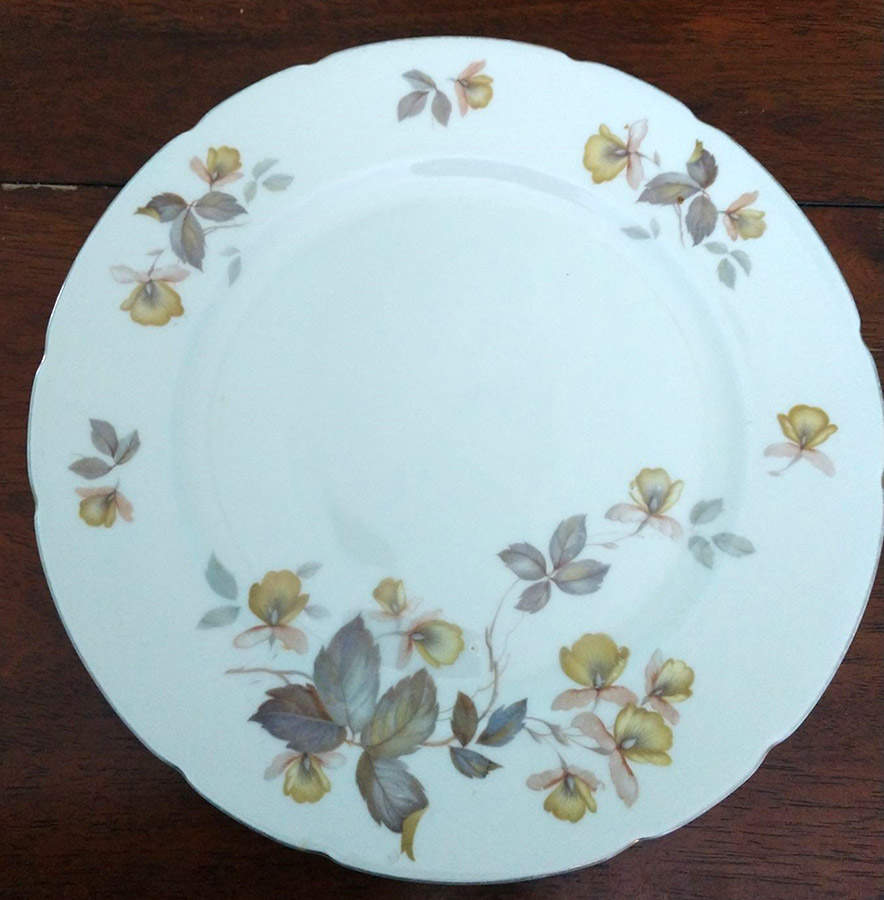 5307 Dinner Plate by KPM-1