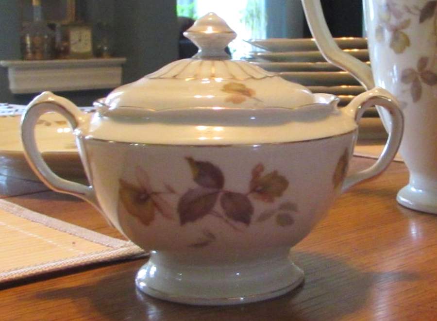 5307 Sugar Bowl & Lid by KPM-1