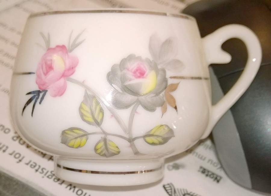 KUT387 Footed Cup by Kutani-1