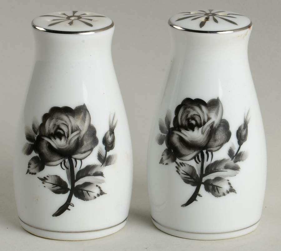 KUT388 Salt & Pepper Set by Kutani-1